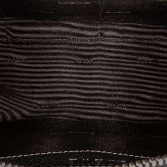 黑色皮革手提包